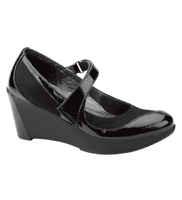 Isabella Mary Jane Shoes In Black