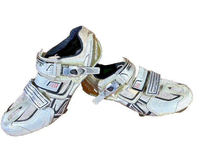 SCOTT Pro Road Cycling Shoes 3 Bolts Unisex Size EU41  US8 Mondo 265